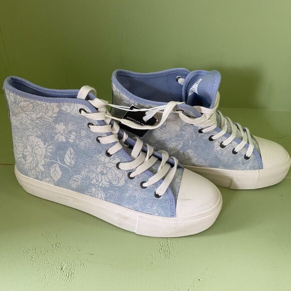 Women American Outfitters size 9 New with Tags - Picture 1 of 6